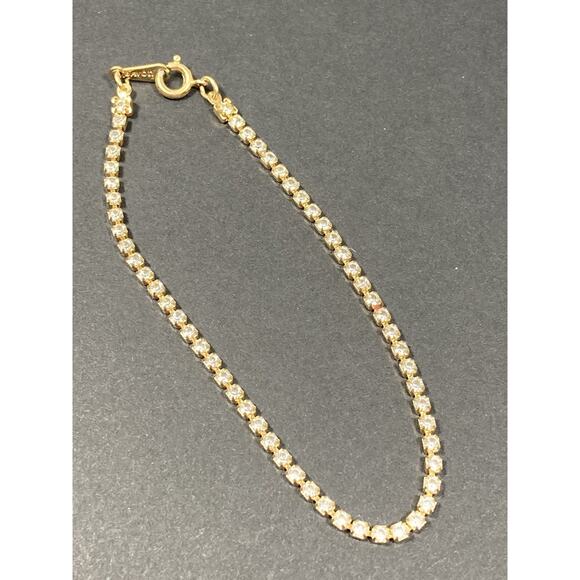 Vintage Avon Petite Delicate Rhinestone Tennis Bracelet Gold Tone 7.5” - Picture 1 of 7